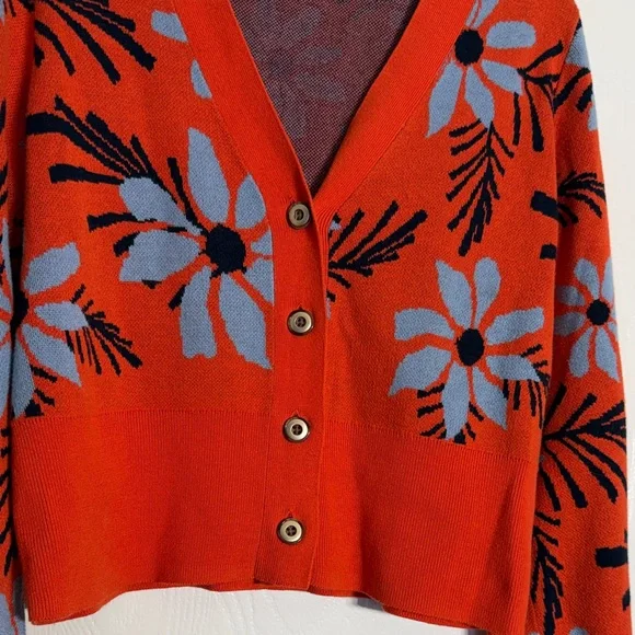 CAbi Orange Floral V-Neck Button Cardigan women’s size small - Picture 5 of 6
